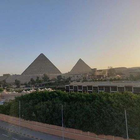 Doudou Pyramids View Hotel Kafret el-Gabal Exterior foto