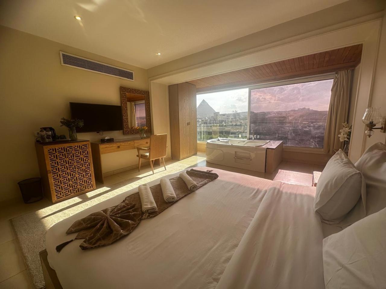 Doudou Pyramids View Hotel Kafret el-Gabal Exterior foto