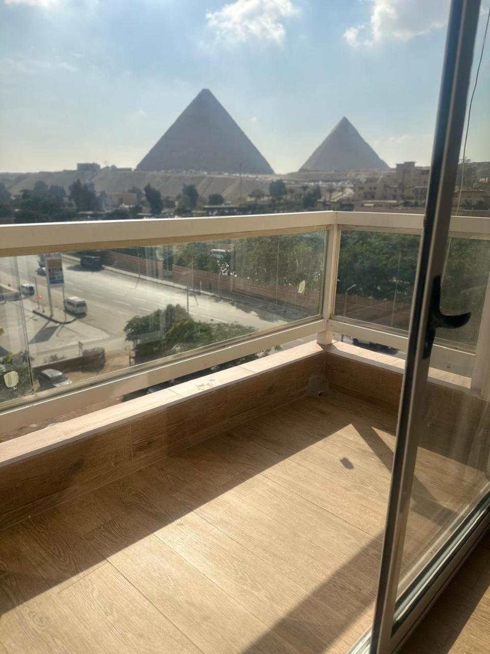 Doudou Pyramids View Hotel Kafret el-Gabal Exterior foto